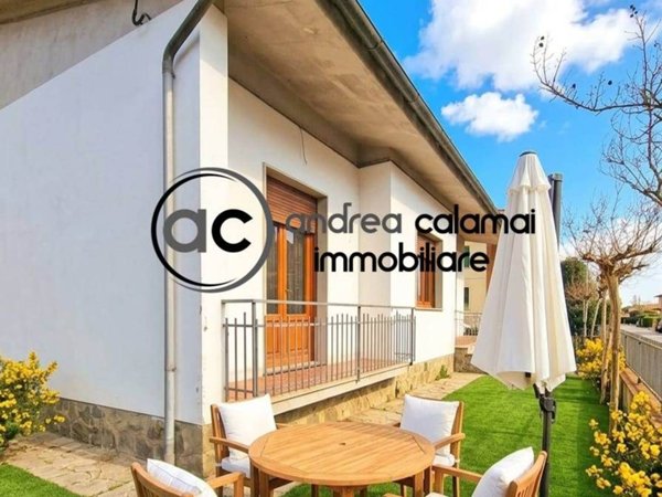 casa indipendente in vendita a Pistoia