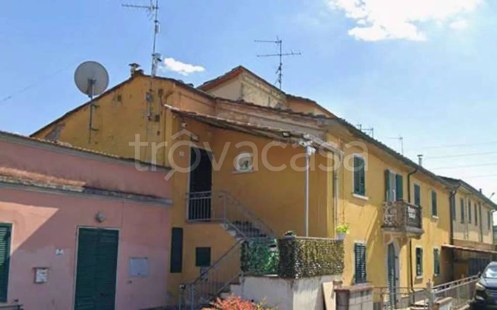 appartamento in vendita a Pistoia in zona Bottegone