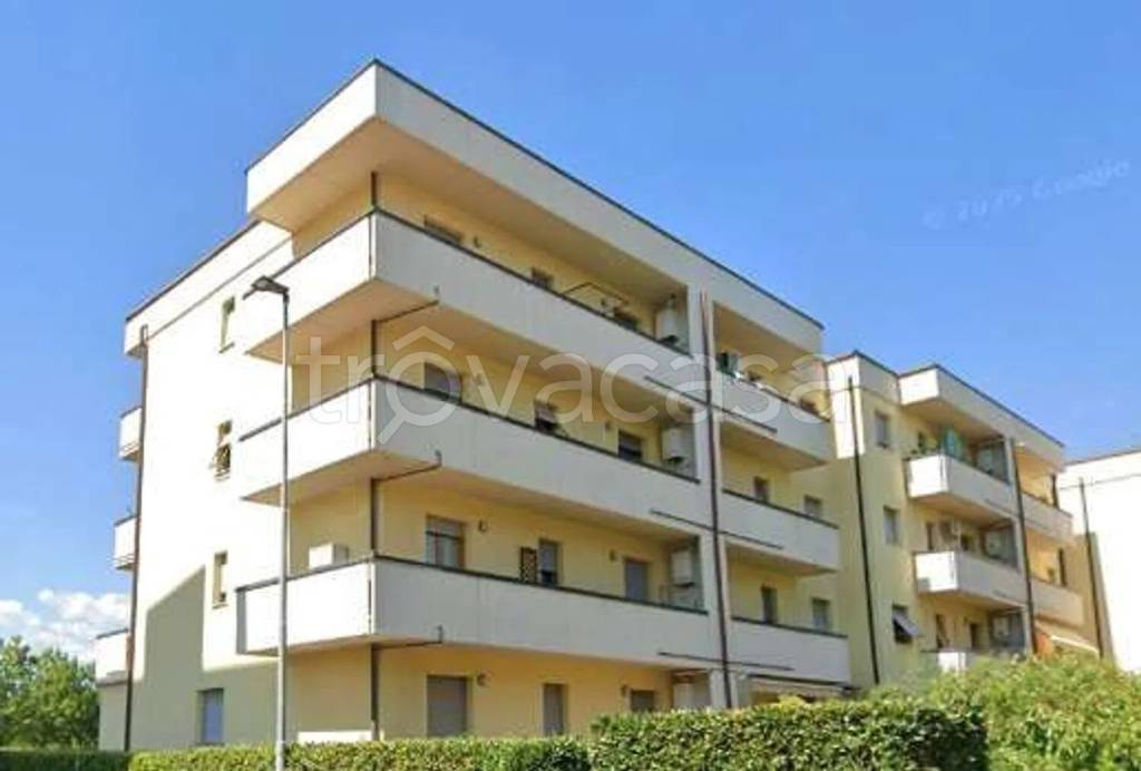 appartamento in vendita a Pistoia in zona Bottegone