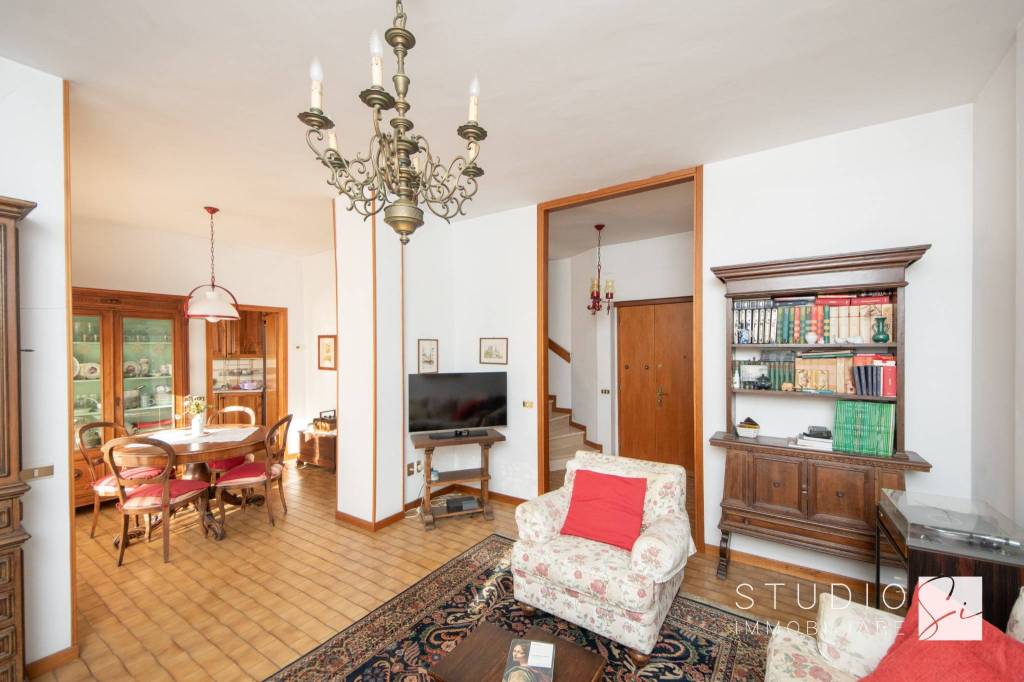 appartamento in vendita a Pistoia in zona Centro Città