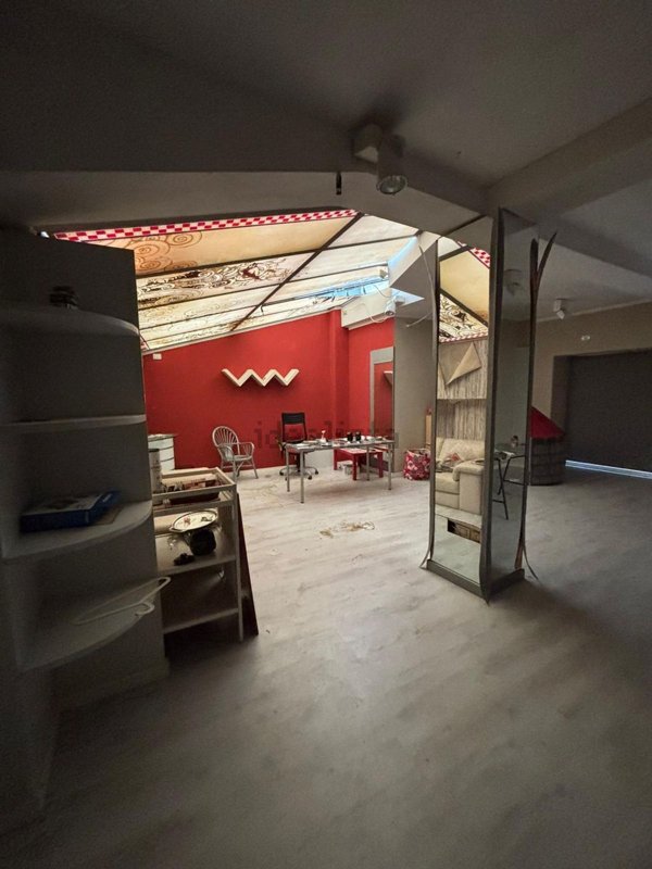 ufficio in vendita a Pistoia in zona Centro Città