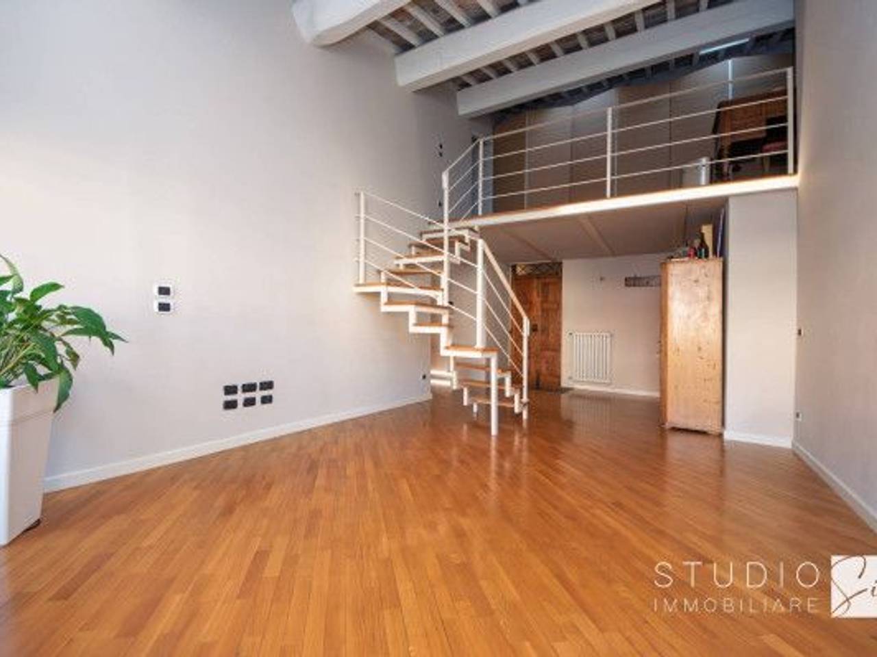 appartamento in vendita a Pistoia in zona Centro Città