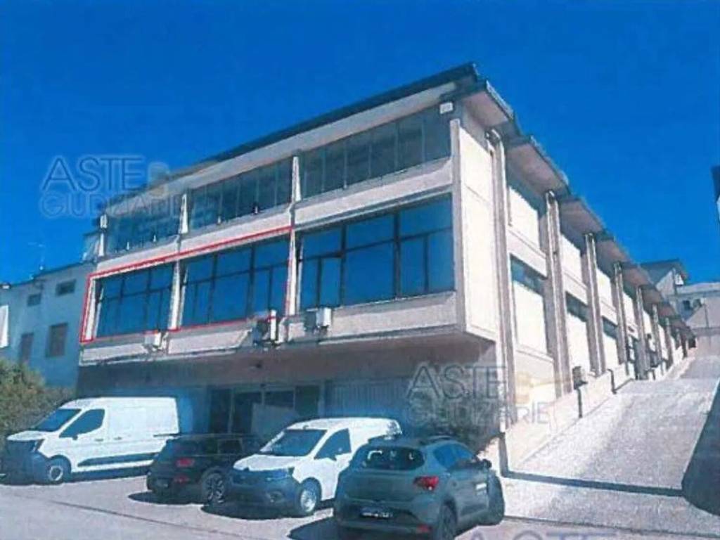 ufficio in vendita a Pistoia