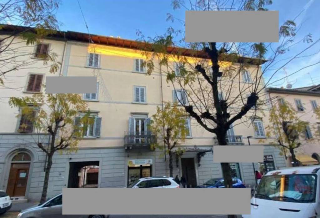 casa indipendente in vendita a Pistoia in zona Centro Città