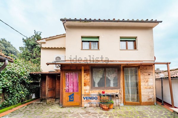 casa indipendente in vendita a Pistoia in zona San Felice