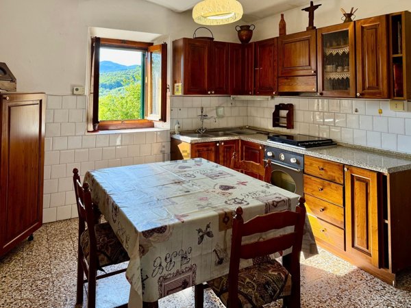 casa indipendente in vendita a Pistoia in zona Valdibure