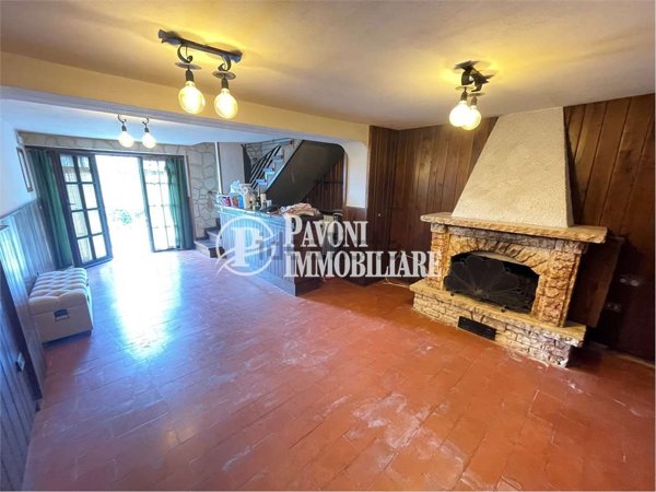 casa indipendente in vendita a Pistoia in zona Baggio