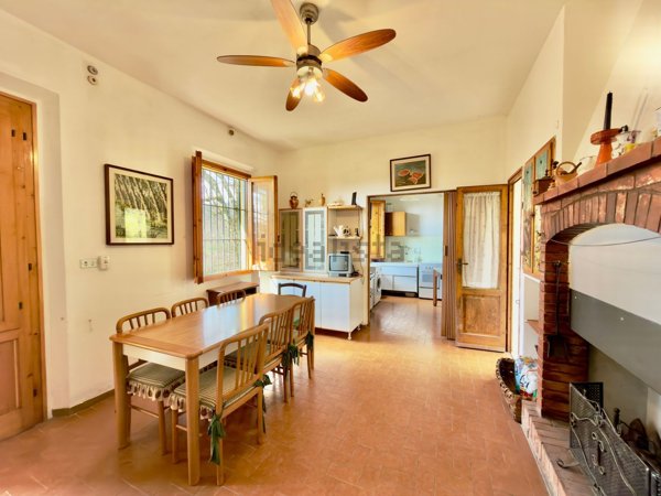 casa indipendente in vendita a Pistoia in zona Valdibure