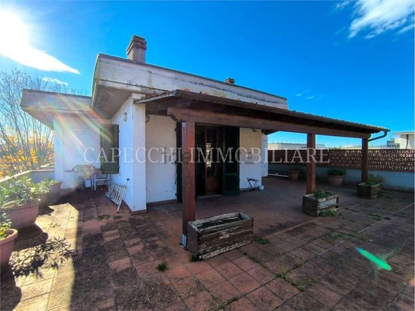 casa indipendente in vendita a Pistoia in zona Centro Città