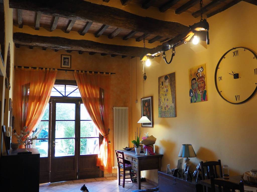 casa indipendente in vendita a Pistoia