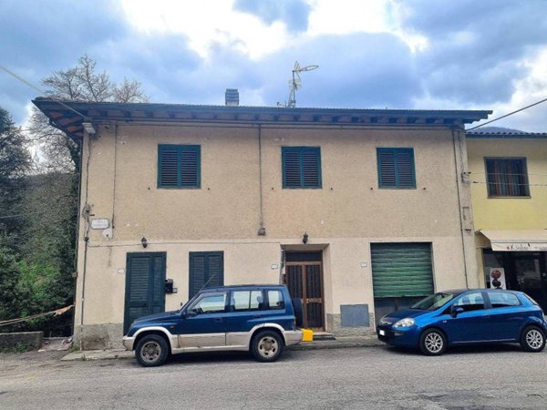 appartamento in vendita a Pistoia in zona Pracchia