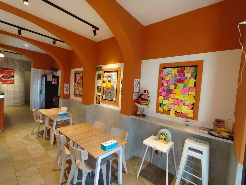 negozio in vendita a Pistoia in zona Centro Città