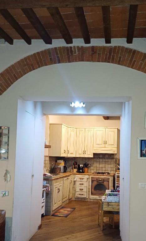 appartamento in vendita a Pistoia in zona Centro Città