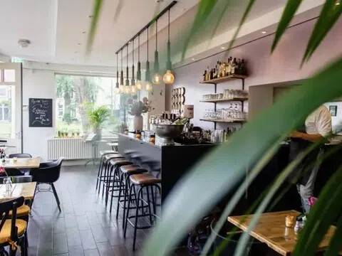 negozio in vendita a Pistoia in zona Centro Città