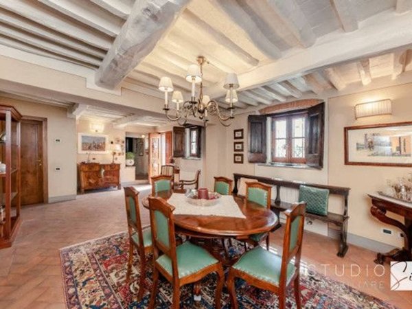 casa indipendente in vendita a Pistoia