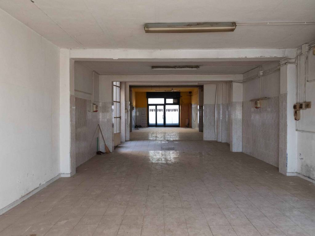 negozio in vendita a Pistoia