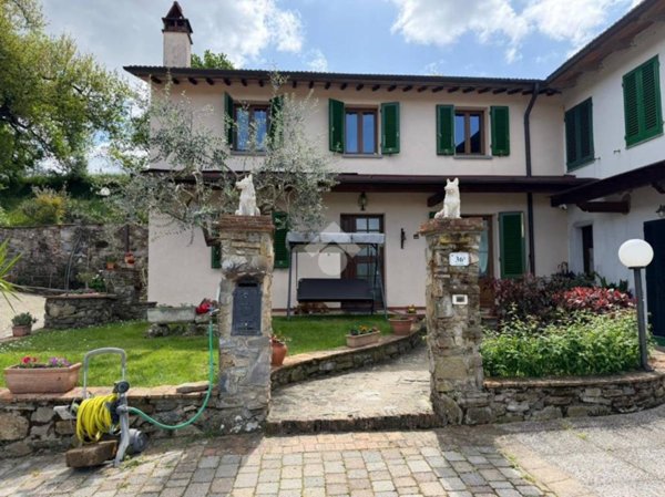 casa indipendente in vendita a Pistoia in zona Valdibrana