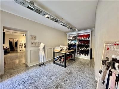 trivano in vendita a Pistoia in zona Centro Città