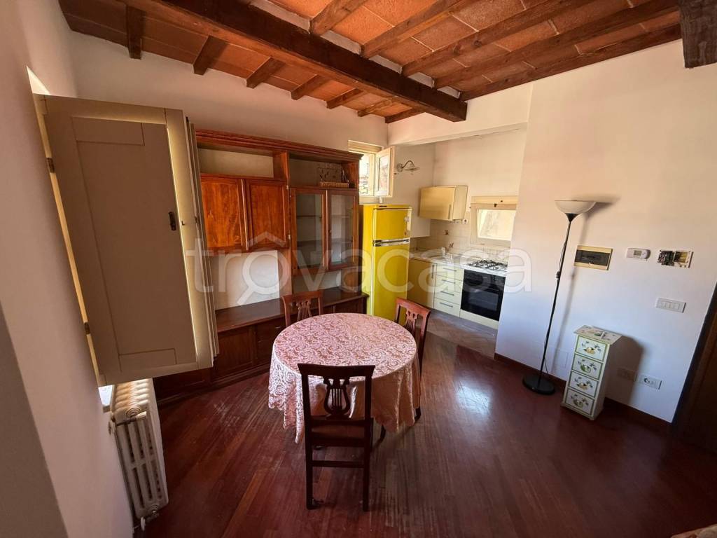 appartamento in vendita a Pistoia in zona Centro Città