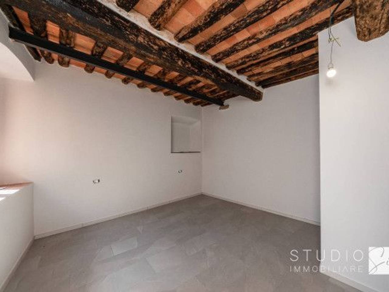 appartamento in vendita a Pistoia in zona Centro Città