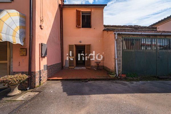 casa indipendente in vendita a Pistoia