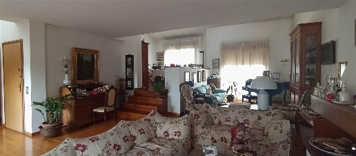 appartamento in vendita a Pistoia in zona Stadio