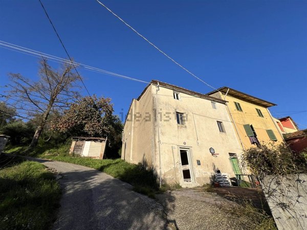 appartamento in vendita a Pistoia in zona Valdibrana