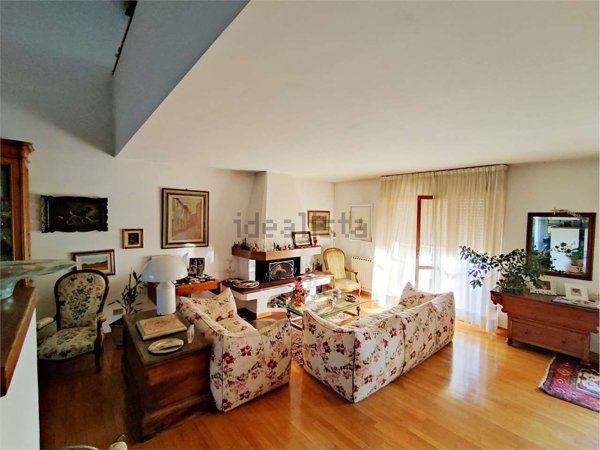 appartamento in vendita a Pistoia in zona Stadio