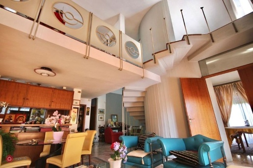 casa indipendente in vendita a Pistoia in zona Stadio