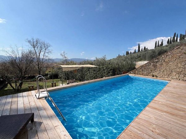 casa indipendente in vendita a Pistoia