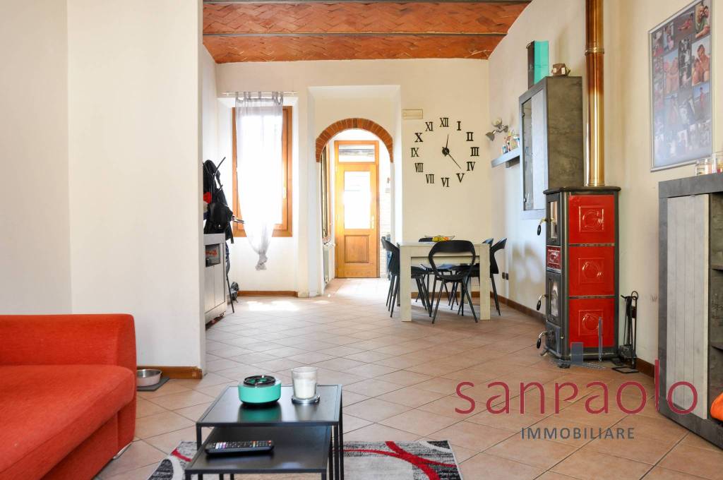 casa indipendente in vendita a Pistoia in zona Spazzavento