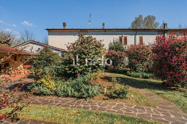 casa indipendente in vendita a Pistoia
