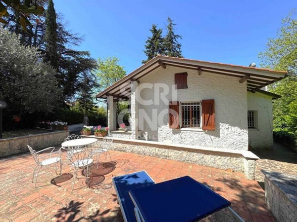 casa indipendente in vendita a Pistoia
