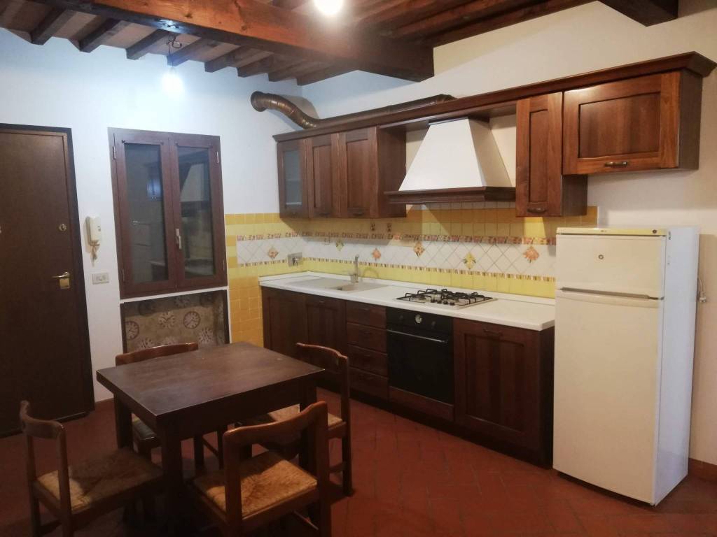 appartamento in vendita a Pistoia in zona Bottegone