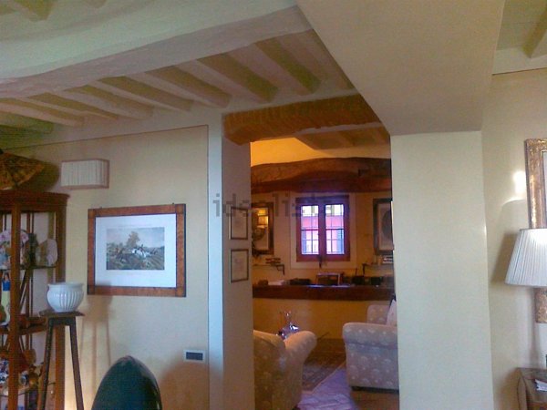 casa indipendente in vendita a Pistoia in zona Cacciaia