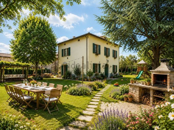 casa indipendente in vendita a Pistoia