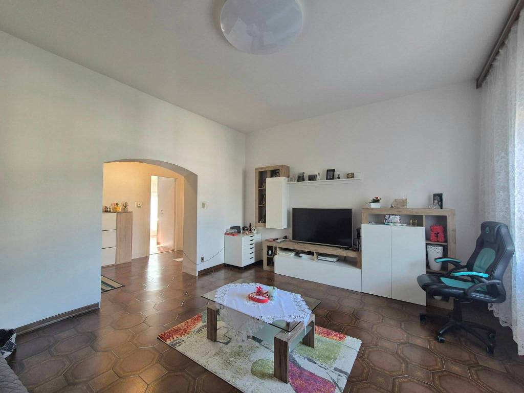 appartamento in vendita a Pistoia in zona Stadio