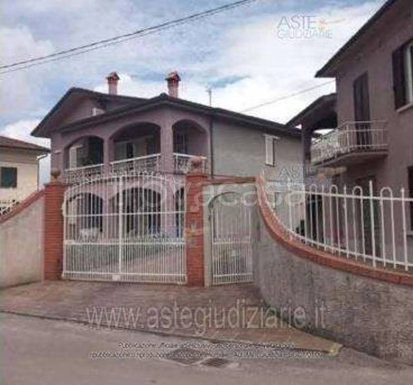 appartamento in vendita a Pistoia in zona Bottegone