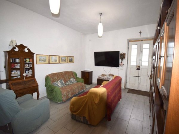 casa indipendente in vendita a Pistoia in zona Stadio