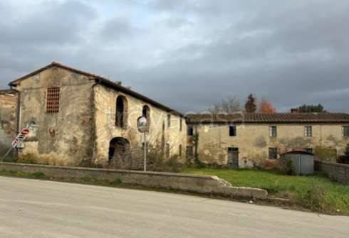 casa indipendente in vendita a Pistoia