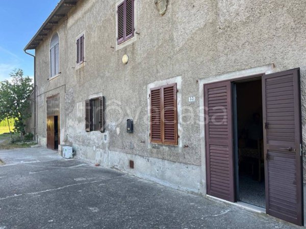 casa indipendente in vendita a Pistoia in zona Bottegone
