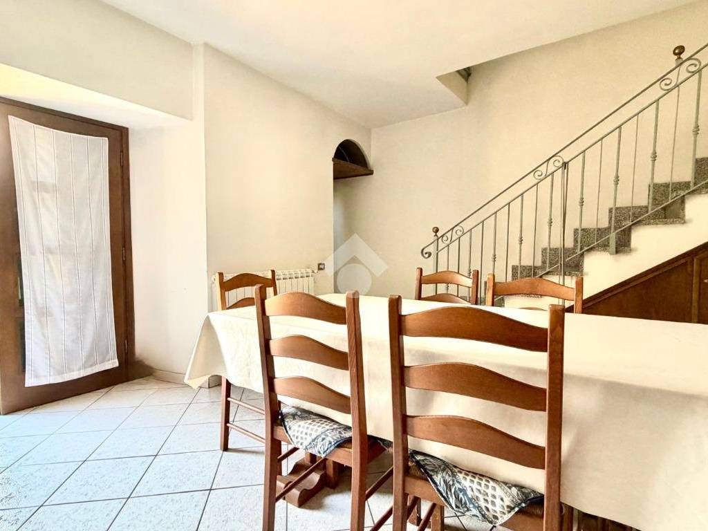 appartamento in vendita a Pistoia in zona Valdibrana