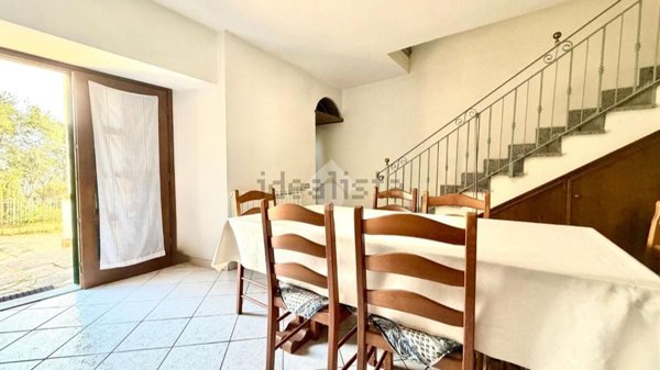 casa indipendente in vendita a Pistoia in zona Valdibrana