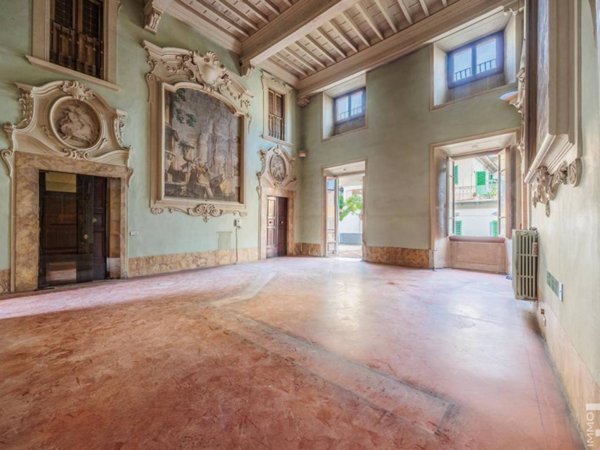 appartamento in vendita a Pistoia in zona Centro Città