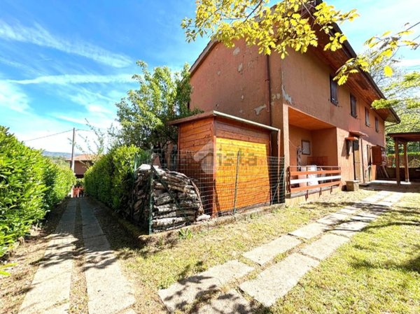 appartamento in vendita a Pistoia in zona Campiglio