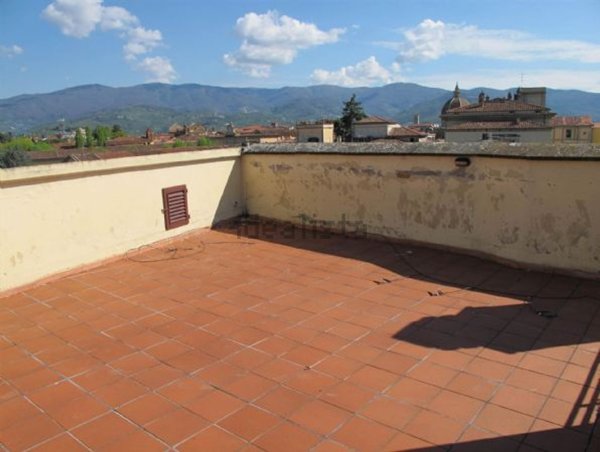 appartamento in vendita a Pistoia in zona Centro Città