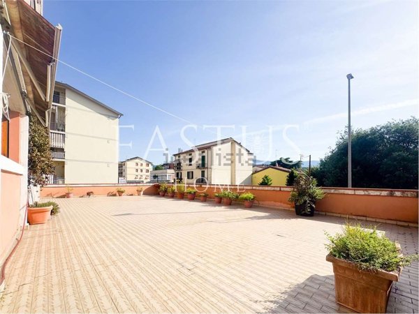 appartamento in vendita a Pistoia in zona Stadio