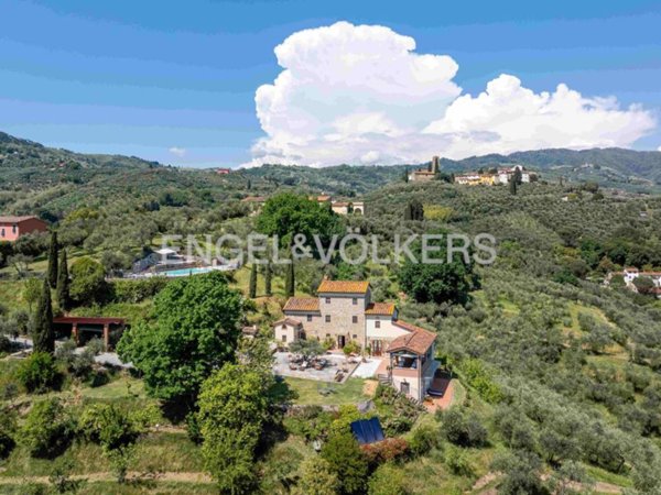 casa indipendente in vendita a Pistoia