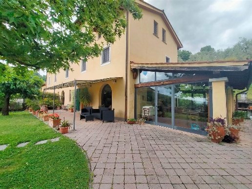 casale in vendita a Pistoia