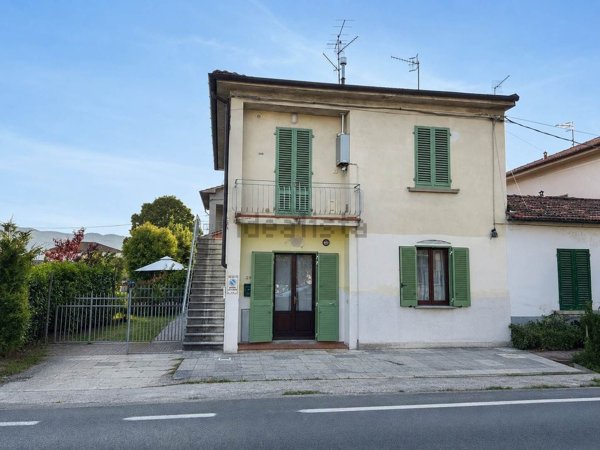 appartamento in vendita a Pistoia in zona Bottegone
